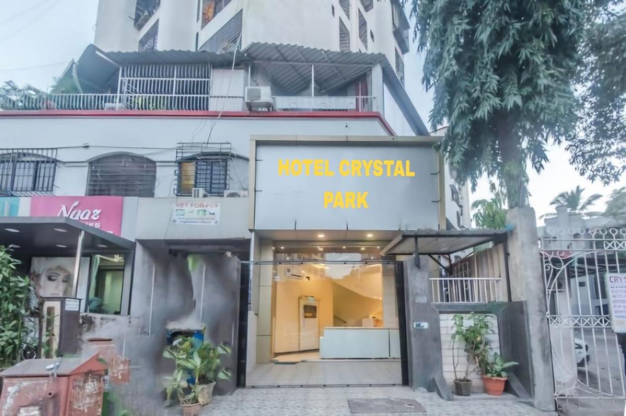 Hotel Crystal Park Near Nesco Exhibition Center Bombaim Exterior foto